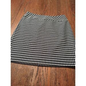 Size 6 Ann Taylor LOFT Black White Lined Side Zip Mini Skirt w/Rear Pocket